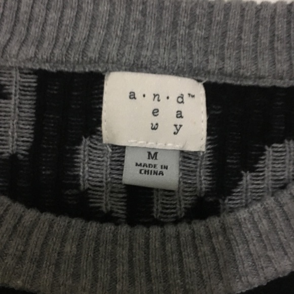 AND Black and Grey Cheetah Print Sweater - Picture 2 of 3